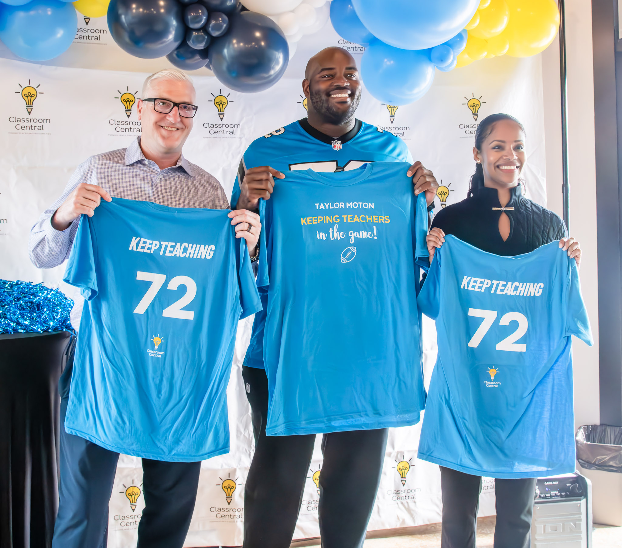 Taylor Moton with Classroom Central teachers and supporters in a group photo